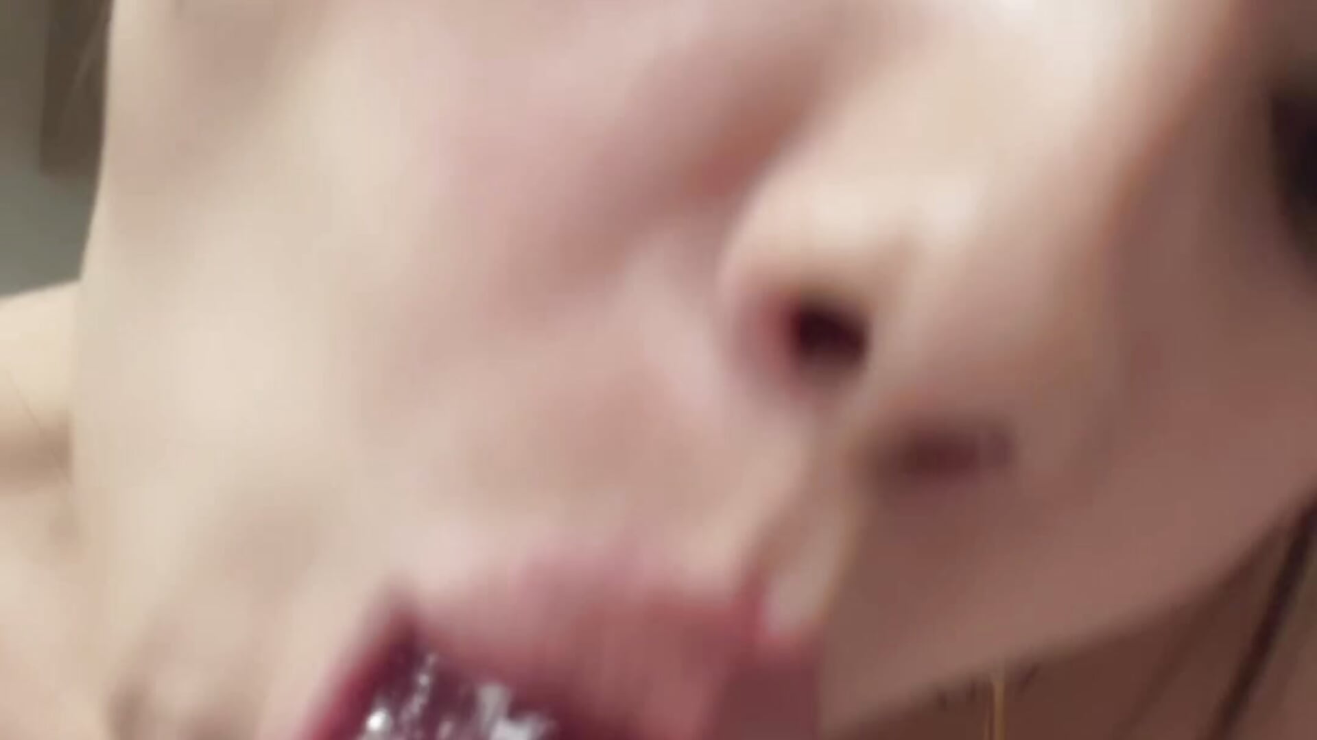 70729A34-8907-4F0E-95AD-B17876AC3705.mov - video by shine_col cam model