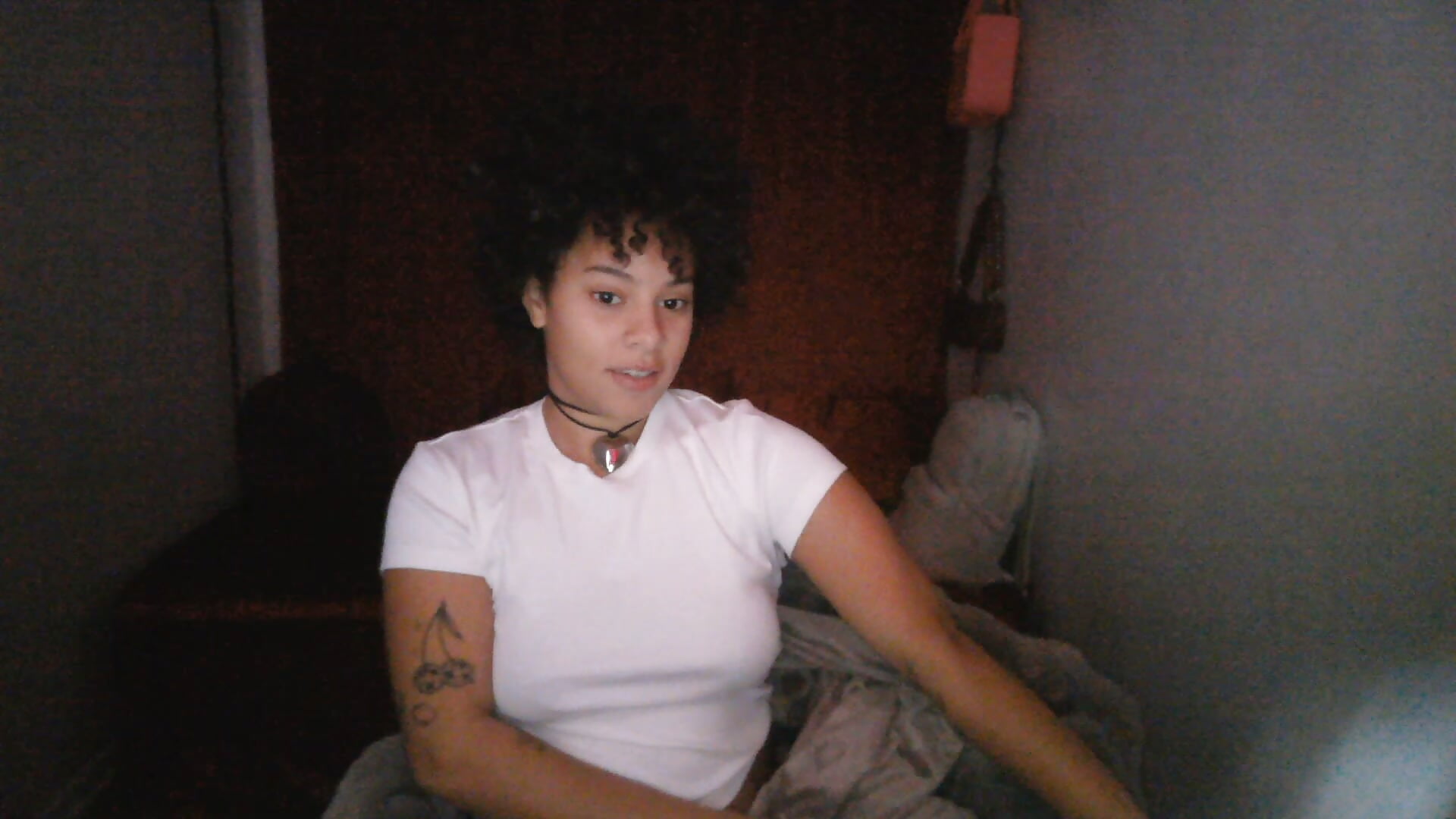 tattoo tour — filmik PrettyLittleProblem, modela(-lki) na kamerkach