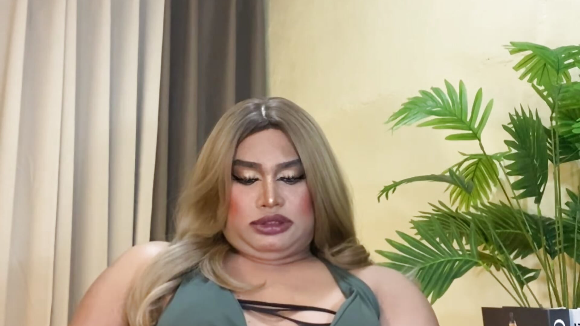 Hot and fresh cum 💦🥵 - video di UrGoddess_Sofia modella di cam