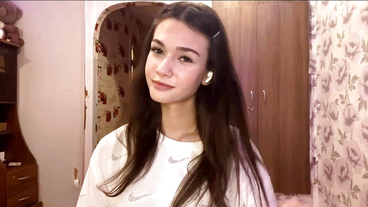 cutie - video by EunHendericks cam model