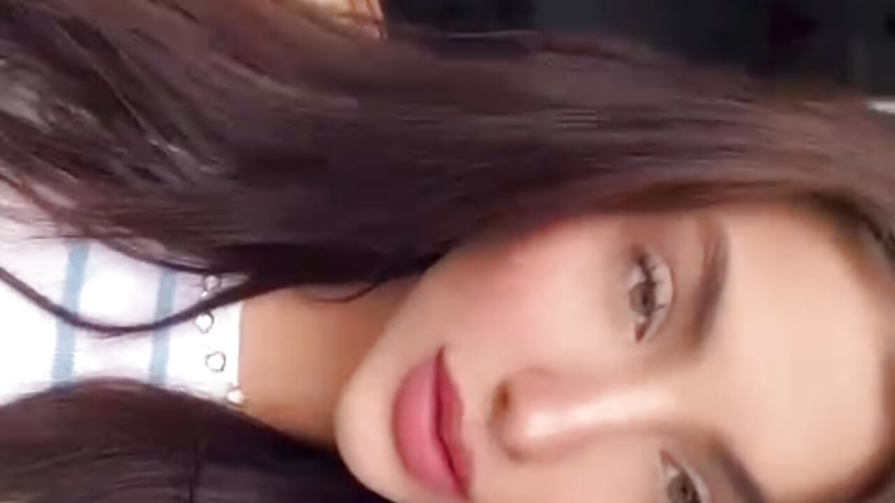 ;) - βίντεο μοντέλου engelintense