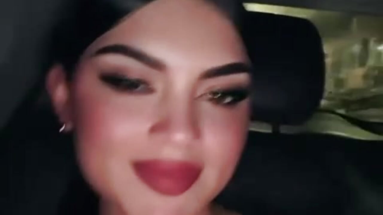 hello ♥ - video by nkbaby_r cam model