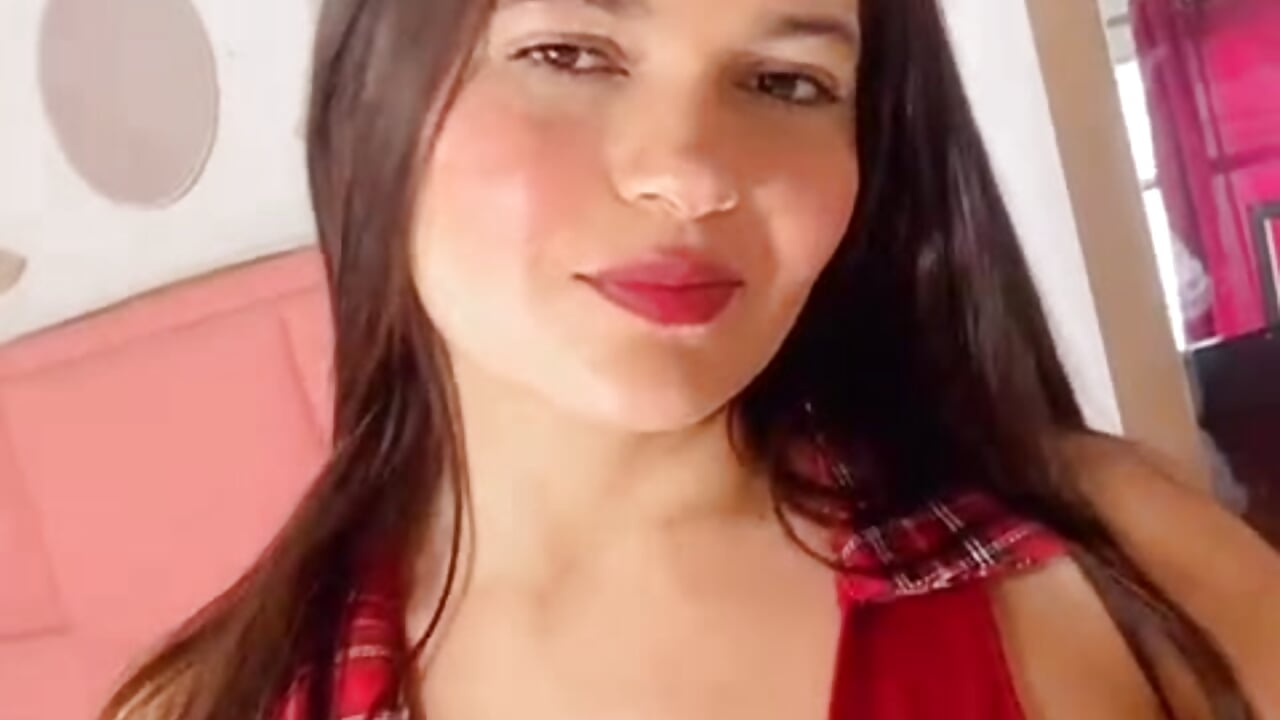 WhatsApp Video 2025-11-08 at 12,21,17 PM (1) - video by scarletthoney1 cam model