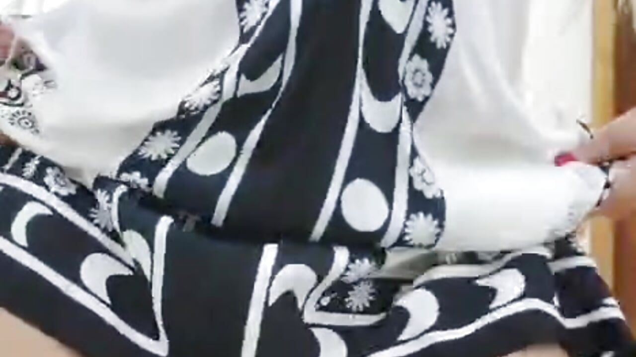 1001010314 - video by Secretloiravips cam model