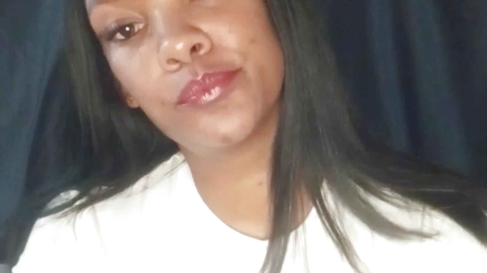 Kikibums - video by KikiBadgirl cam model