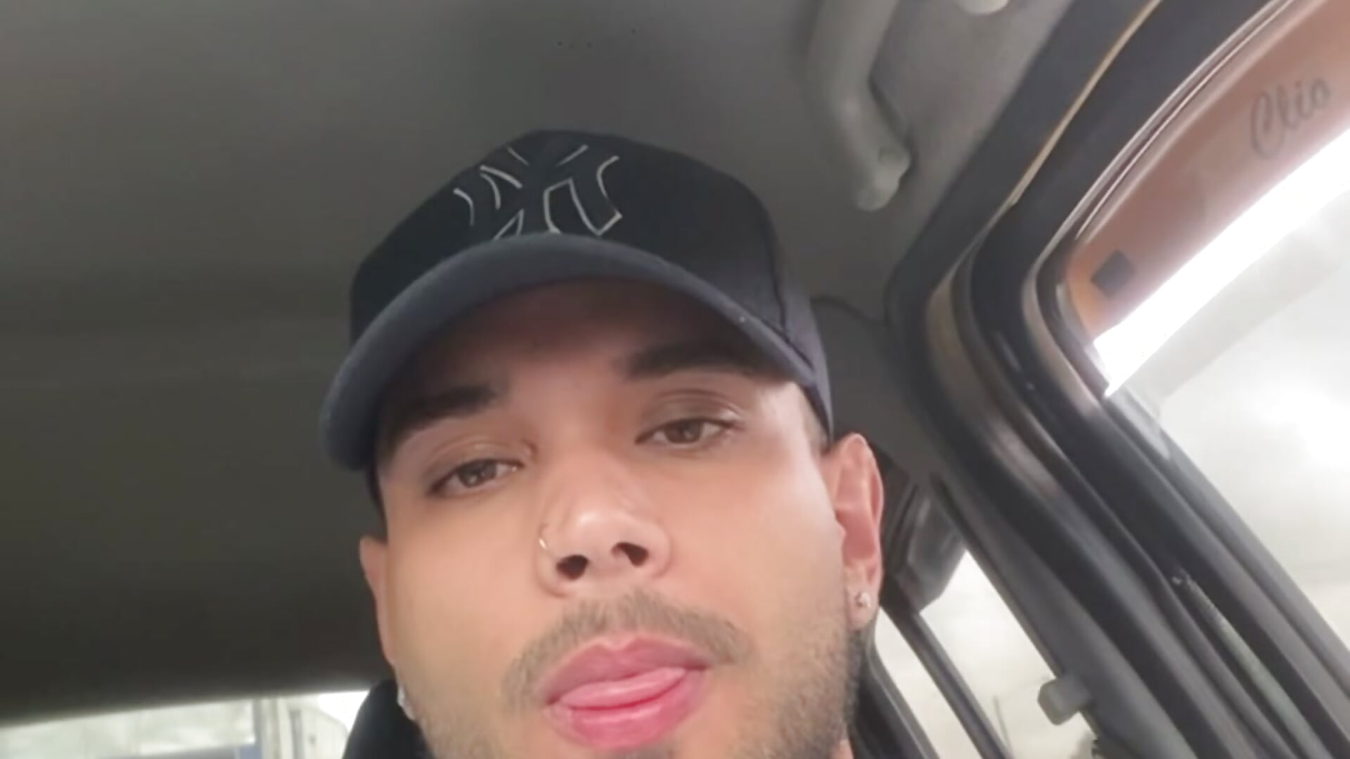 3759b082c30d460a8f24da49b3ac41a5 - video by Maximus-Hott cam model