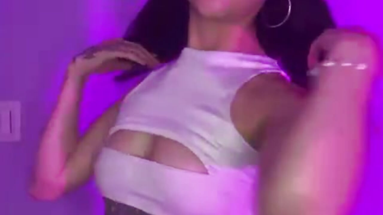 do you want to see more?－カメラキャストのAtenea_Velleの動画