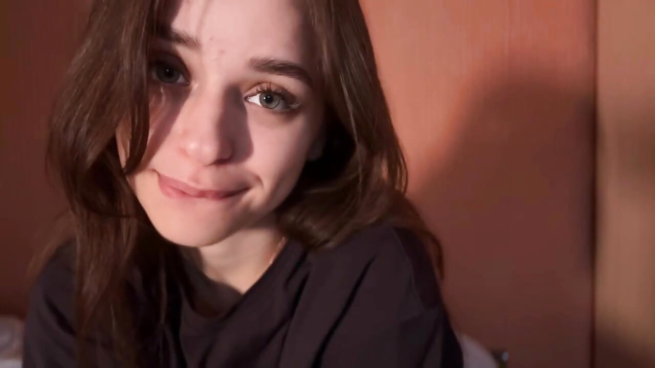 hi hi - video by yoyogirlx cam model