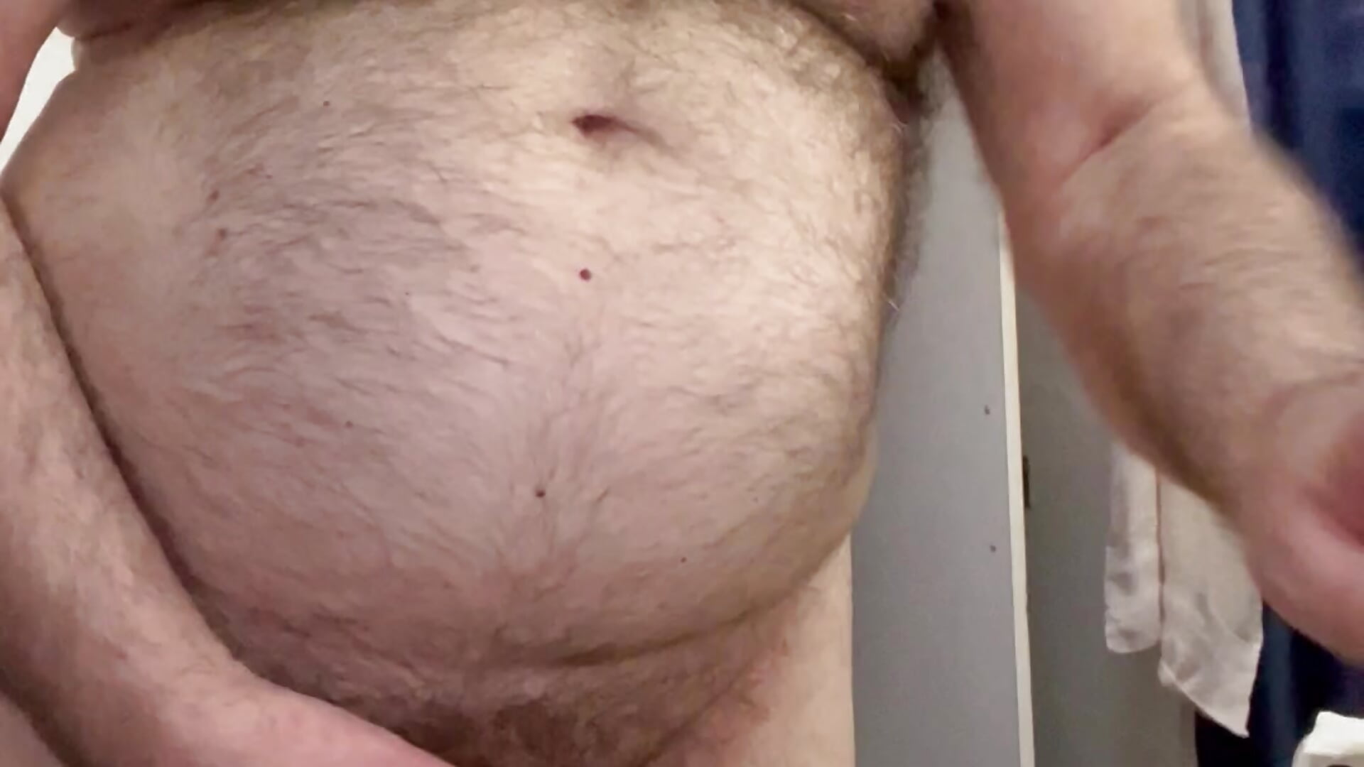 2025 07 19 Lube and Stroke - video oleh coach-karl kamera model