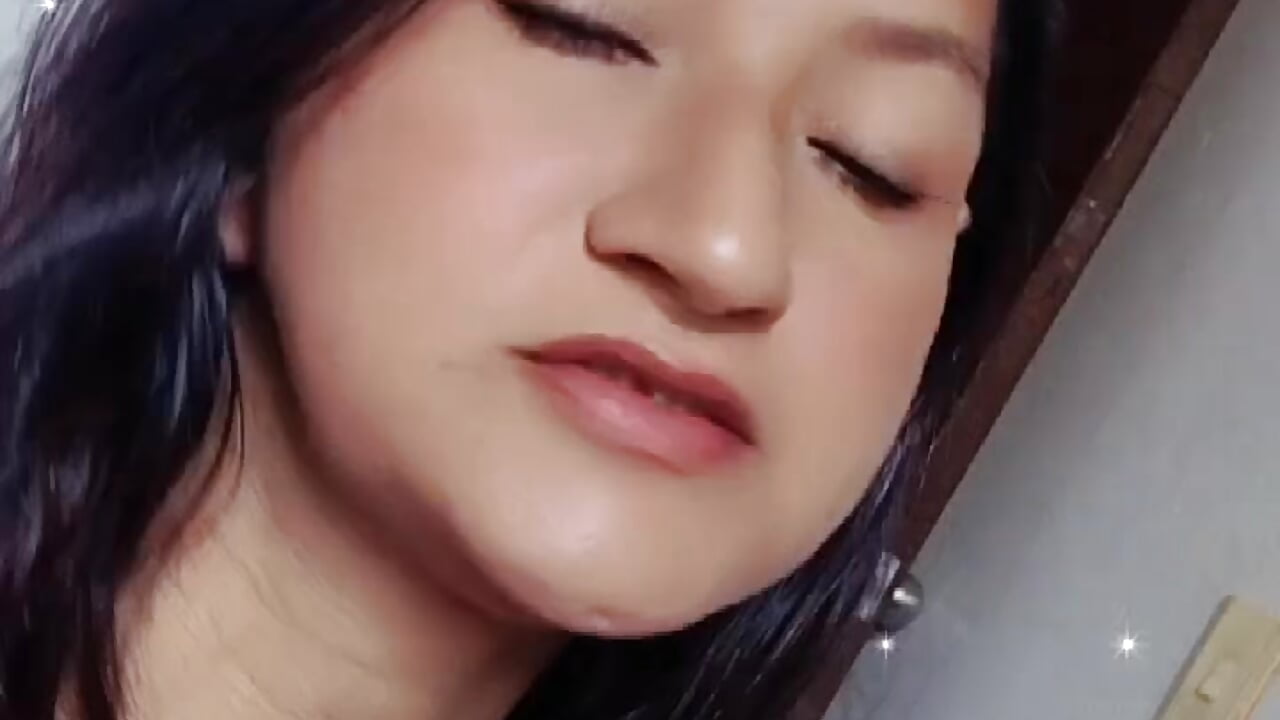 KISS MILOVE – видео вебкам-модели Tiff_Dirty69