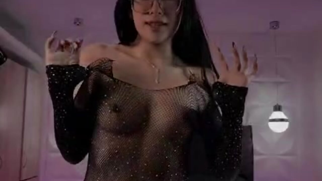 sexy dance - video by _paula_69 cam model