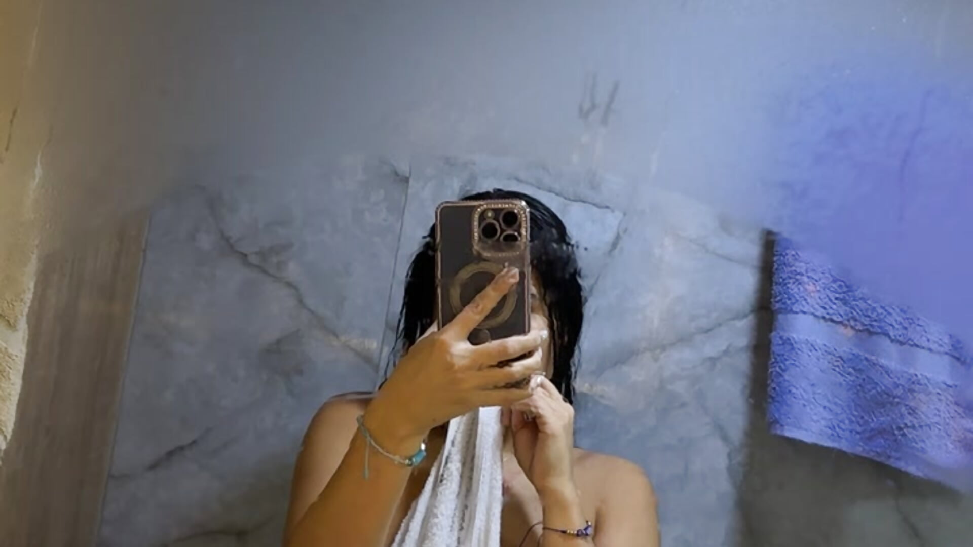 Mojadita💦😈 - video by Hannah_wood_ cam model