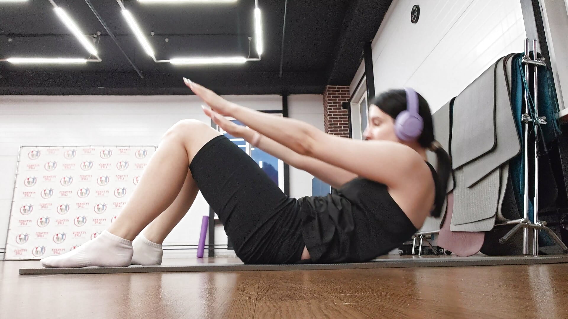 pumping up my abs🌸🌸🌸 — filmik Its_Lumina3, modela(-lki) na kamerkach