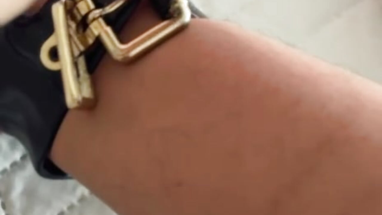 High Heels, Perfect Feet - video by Abbyevaans cam model