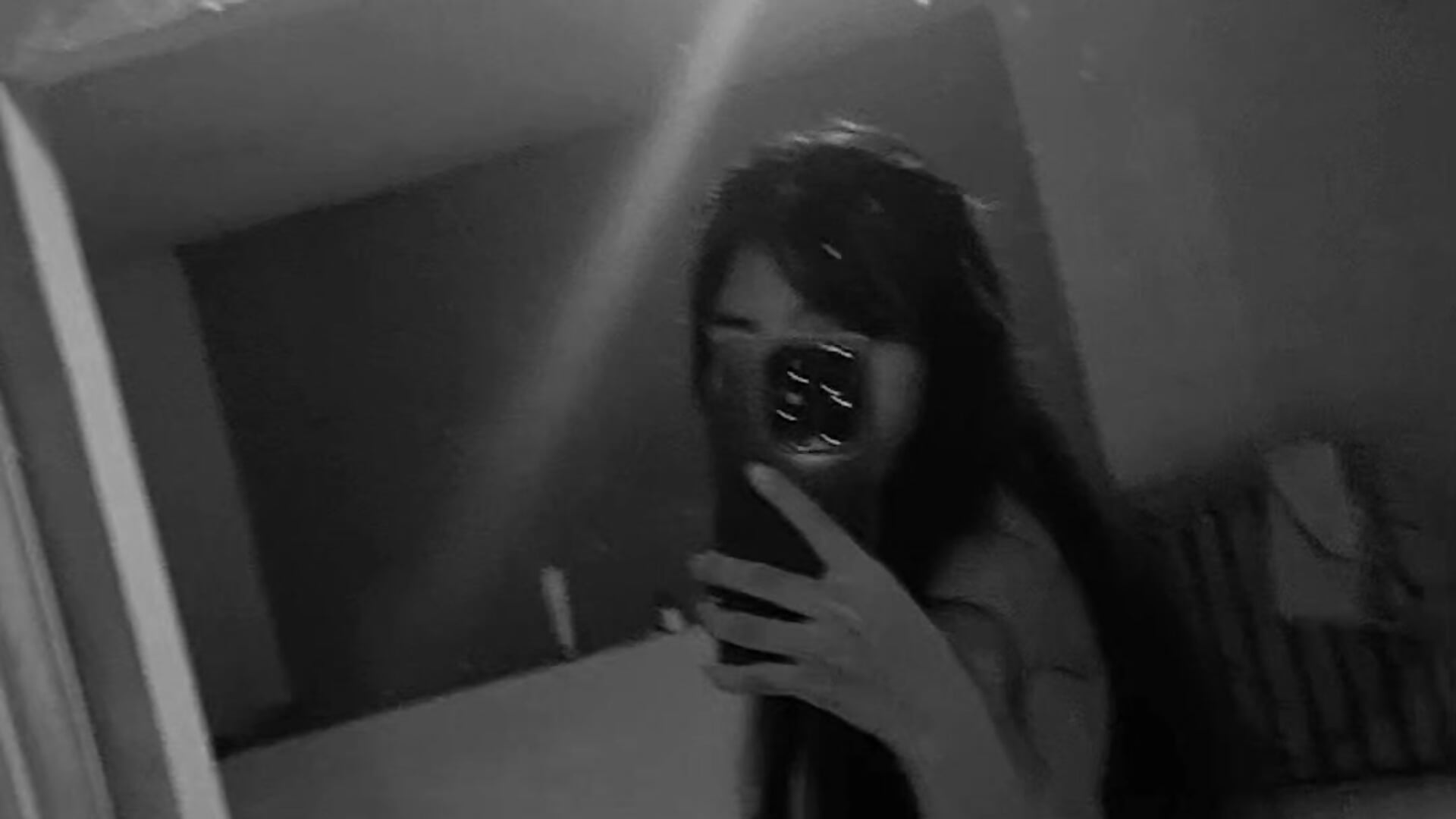 VID_20250718_185150_436 - video by Pretty-v cam model