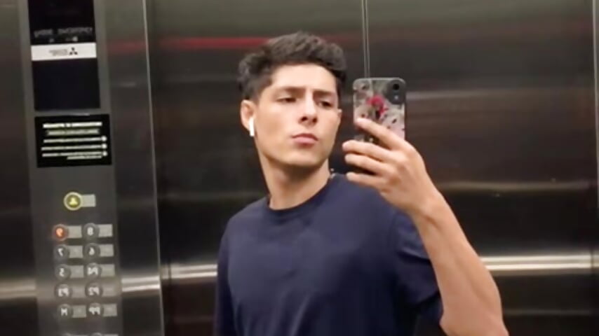 Video 0 - video by Eliias_Salvattore cam model