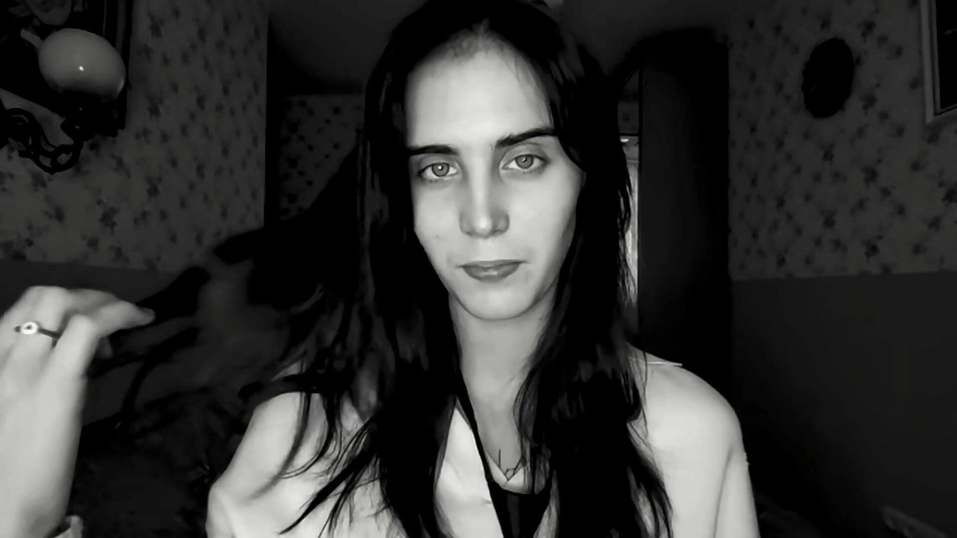 hairplay right sound-1 - video by Hervell_Motti cam model