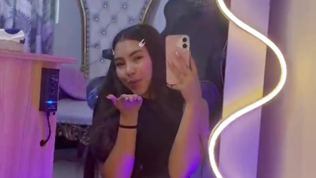 girl 💎 - відео від вебкаммоделі ISABELA_TAY