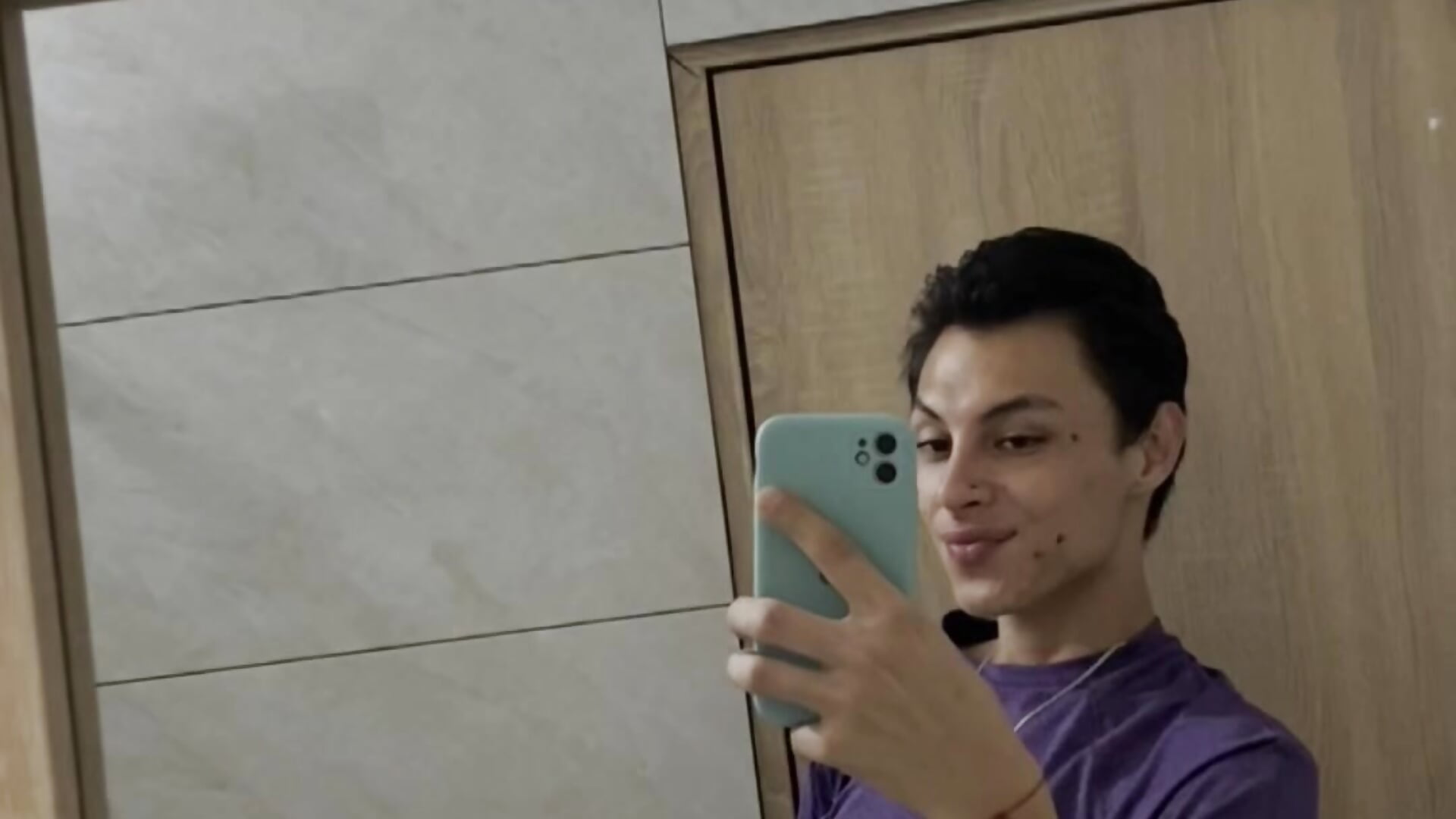 0a0c107dbdb640d6adce529146c1bd8f - video by apolo_smith001 cam model