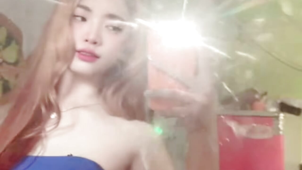 blonde girl - video oleh MouthFuckerLABUBU kamera model