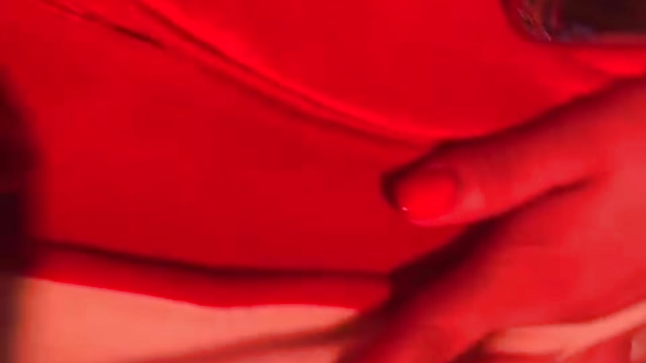 WhatsApp Video 2025-12-05 at 6,37,31 PM– DashaMiller_ kameramodell videója