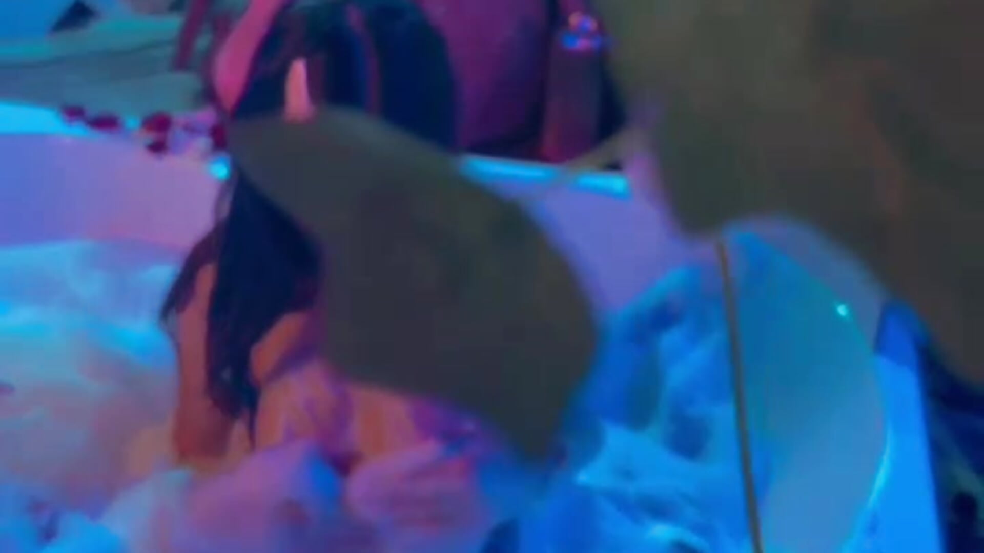 JACUZZY - video by _mery_23 cam model