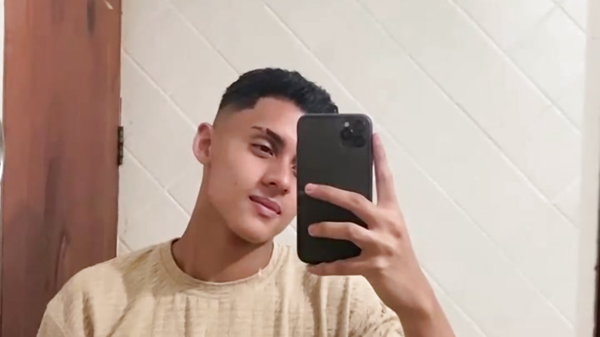 just me - video av ZeusBrant cam model