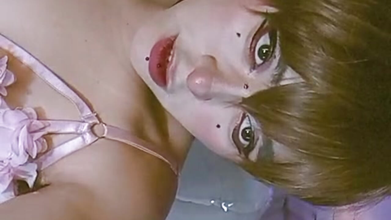 kiss me💋🩷－カメラキャストのNinaSakura_Eupの動画