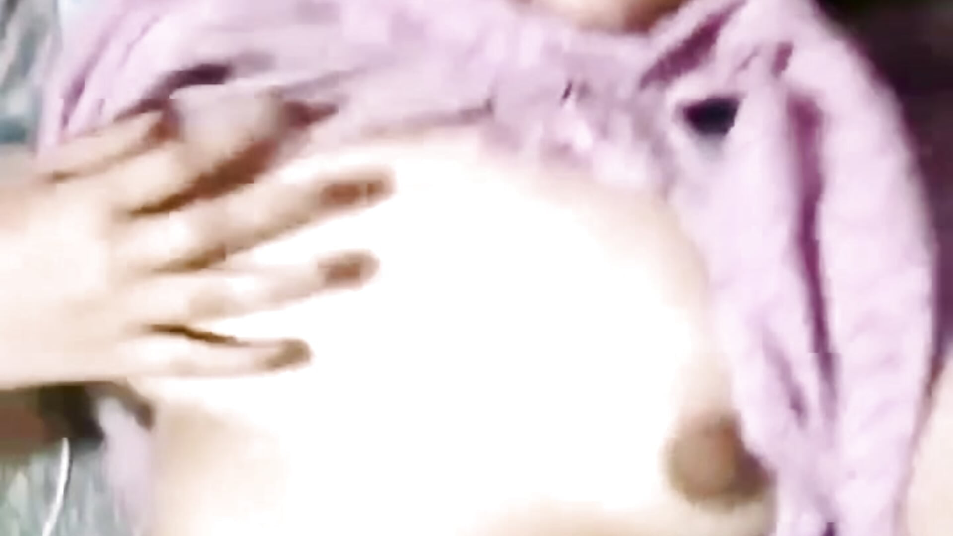 If you want to see me, watch the video that has a face. - video by Amadergolpo cam model