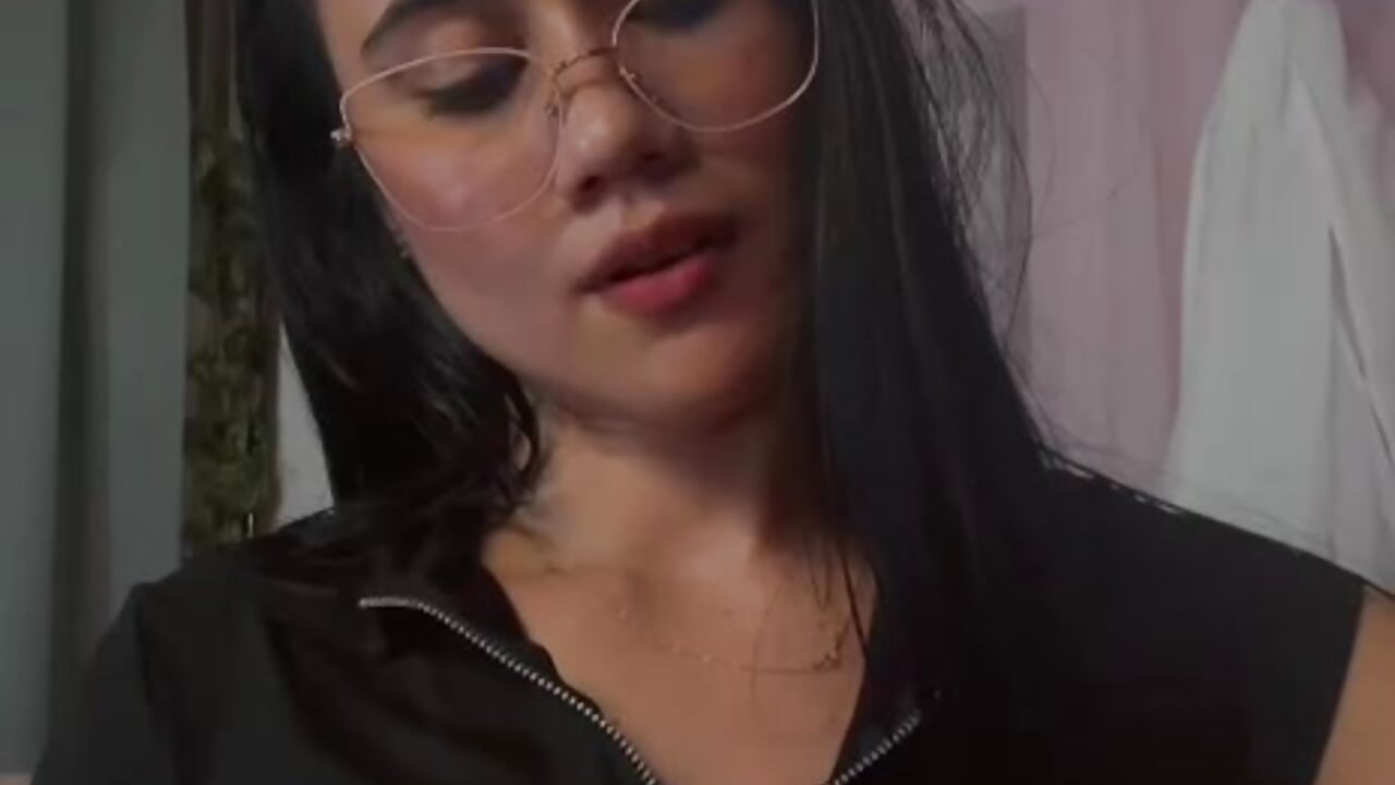 There can be a present in tomorrow ✍🏻 - vídeo de la modelo de cam lizzy_kane