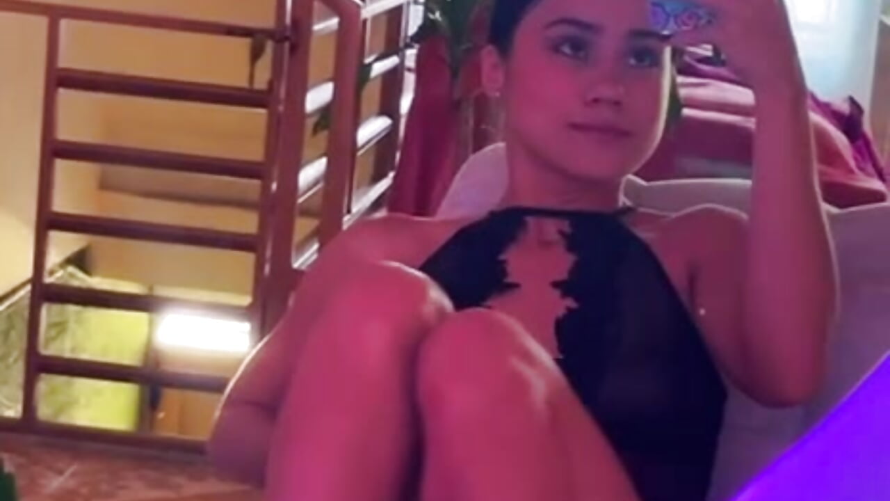 La luz que me guia no me para de alumbrar ✨🌌 - video by lizzy_kane cam model