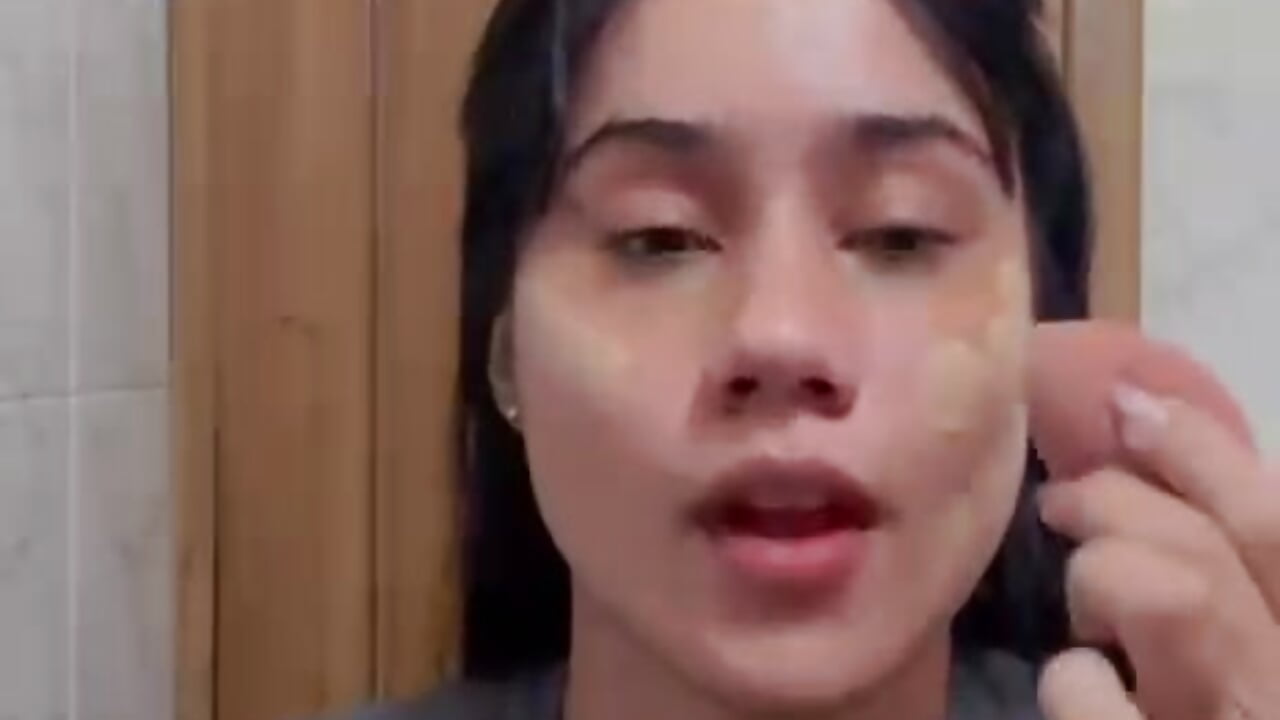 Acompañame en este SKINCARE 👀🤩 - vídeo de la modelo de cam lizzy_kane