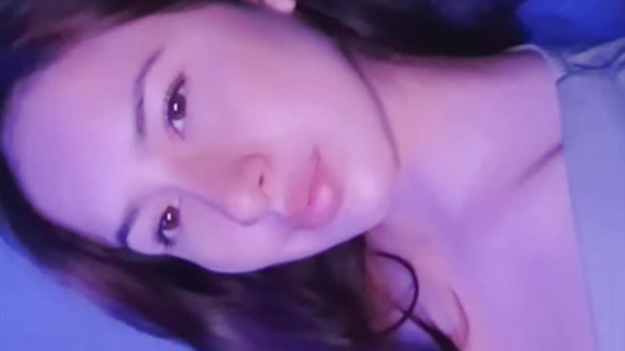 v 3 - video by Valenxxdiaz cam model