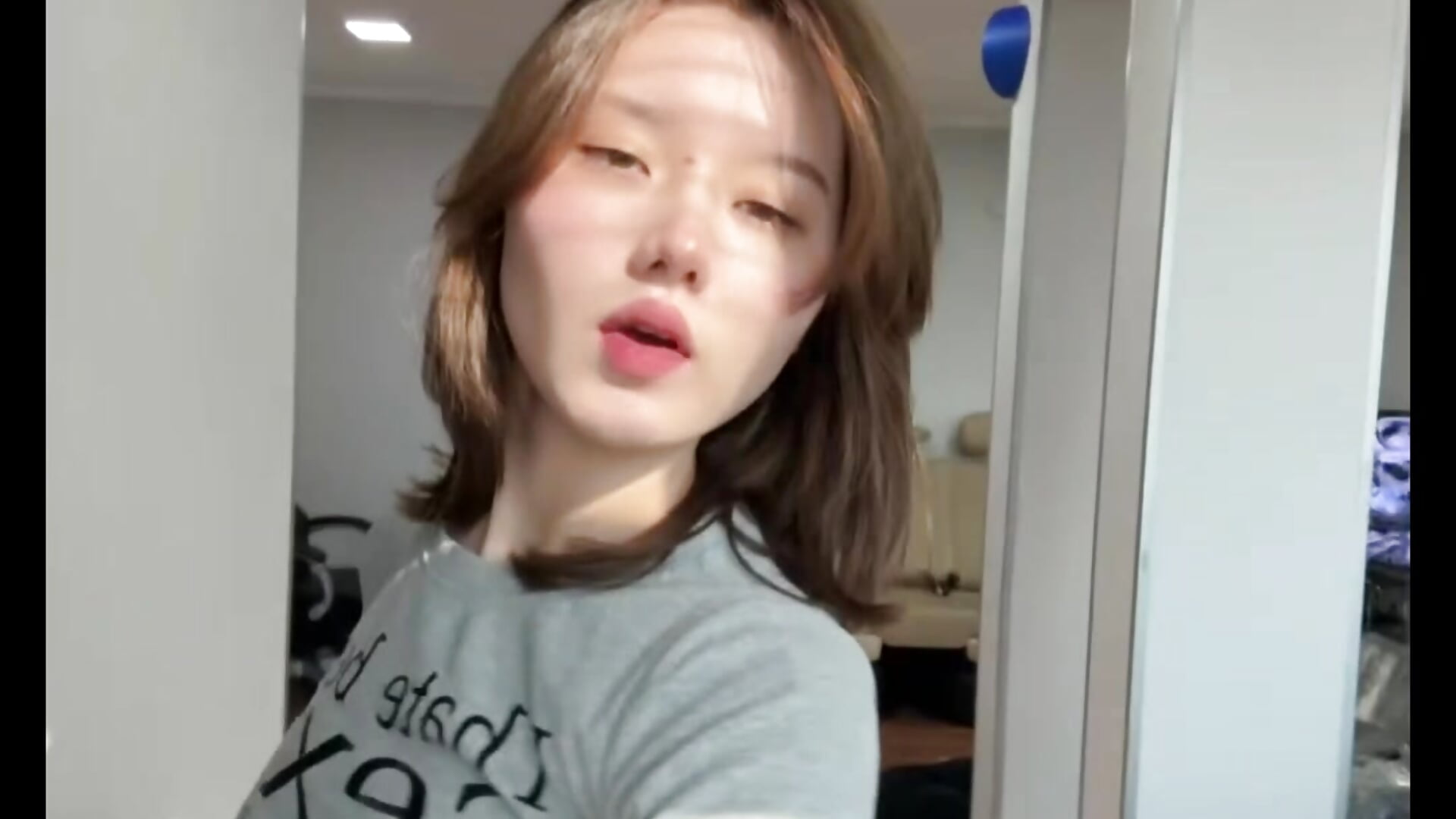 hello world! - video by DeenaCaho cam model