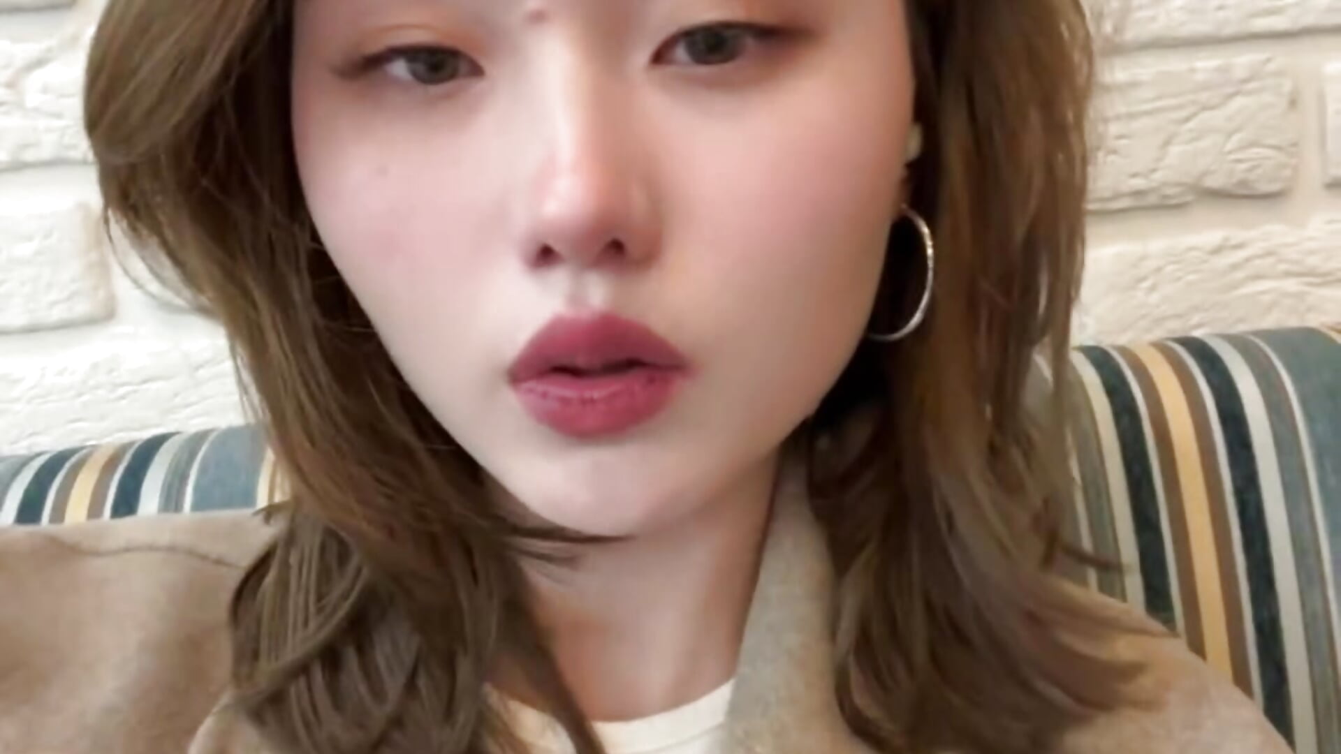 little seductive - video by DeenaCaho cam model