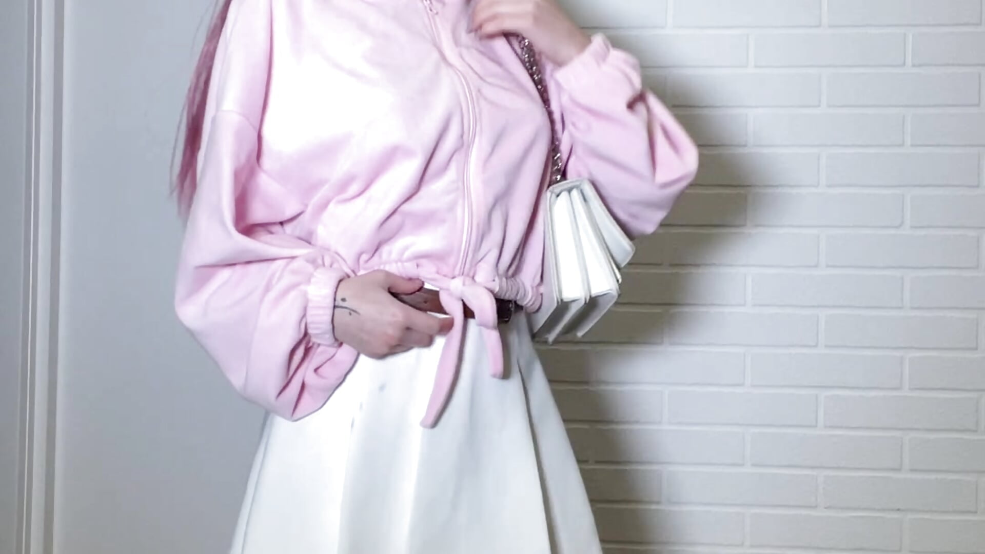 my new outfit! do u like it? 🤤 - video oleh model kamera AmaiRin