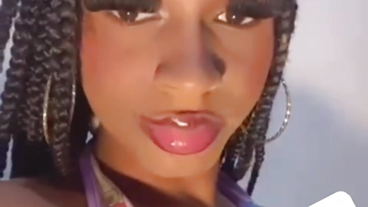 Video de WhatsApp 2025-12-10 a las 16,18,08_2c69c4e3– Ember_Victiria kameramodell videója