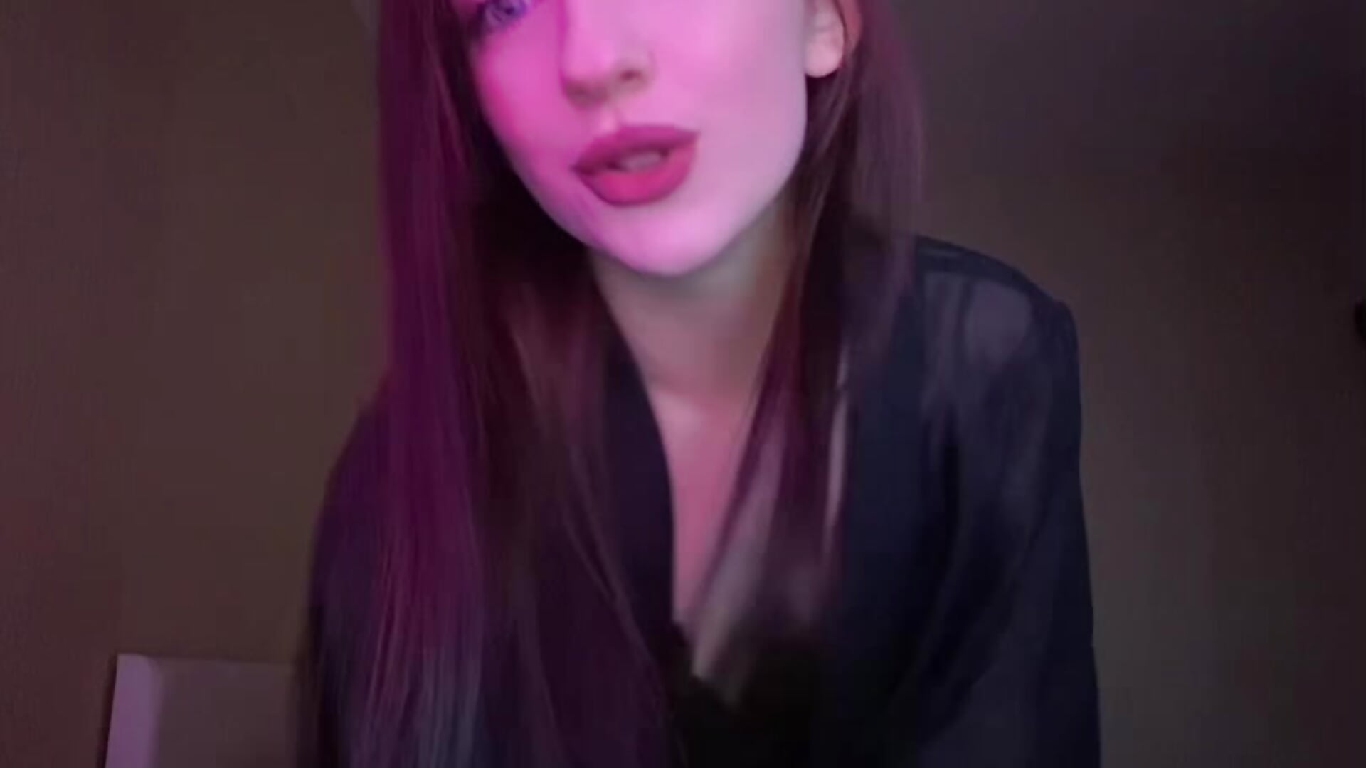 tiktok lipsing 👄 - video by Anora_Lyubov cam model