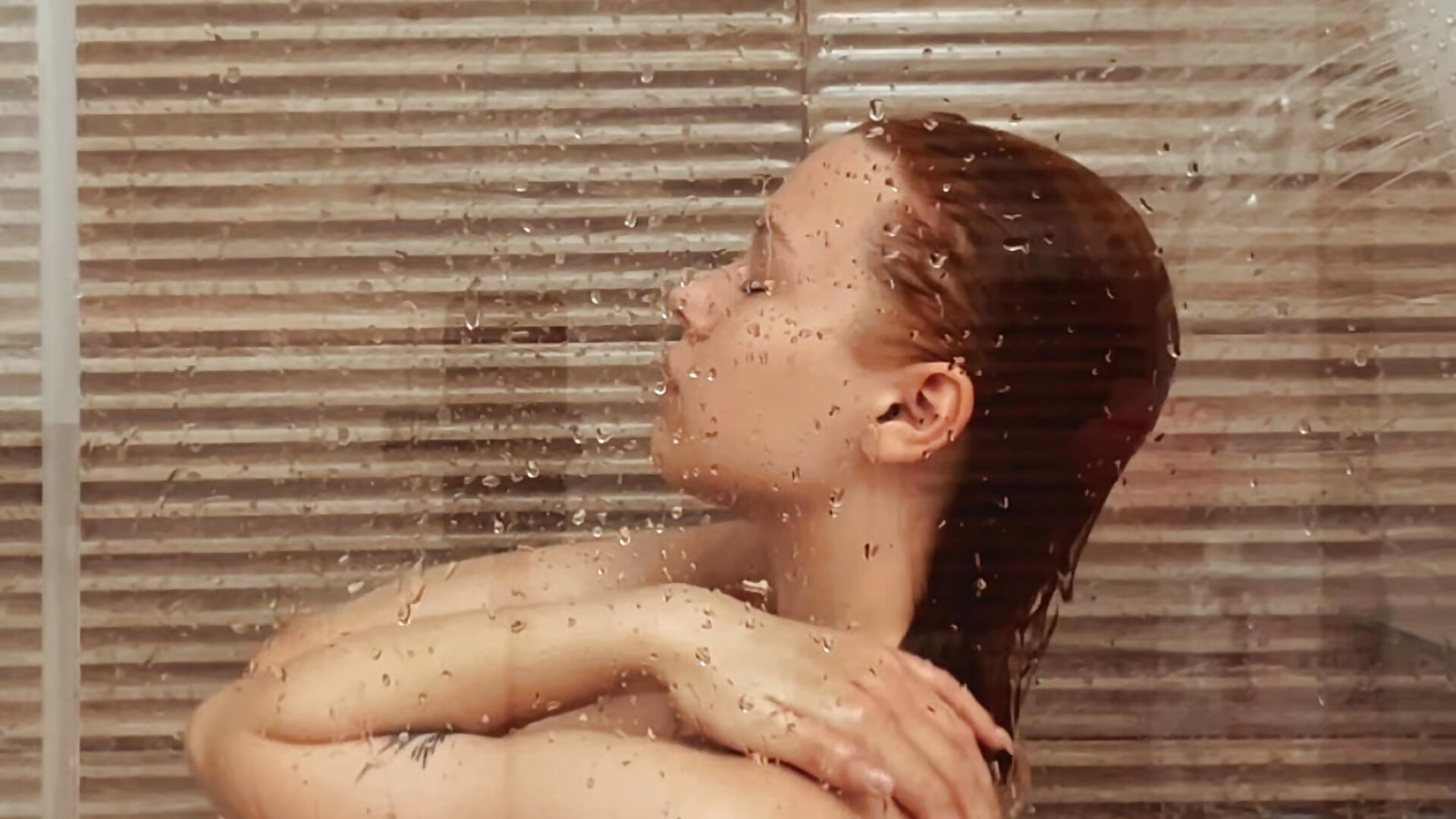 Hot shower💦 - video by IrmgardBuzard cam model