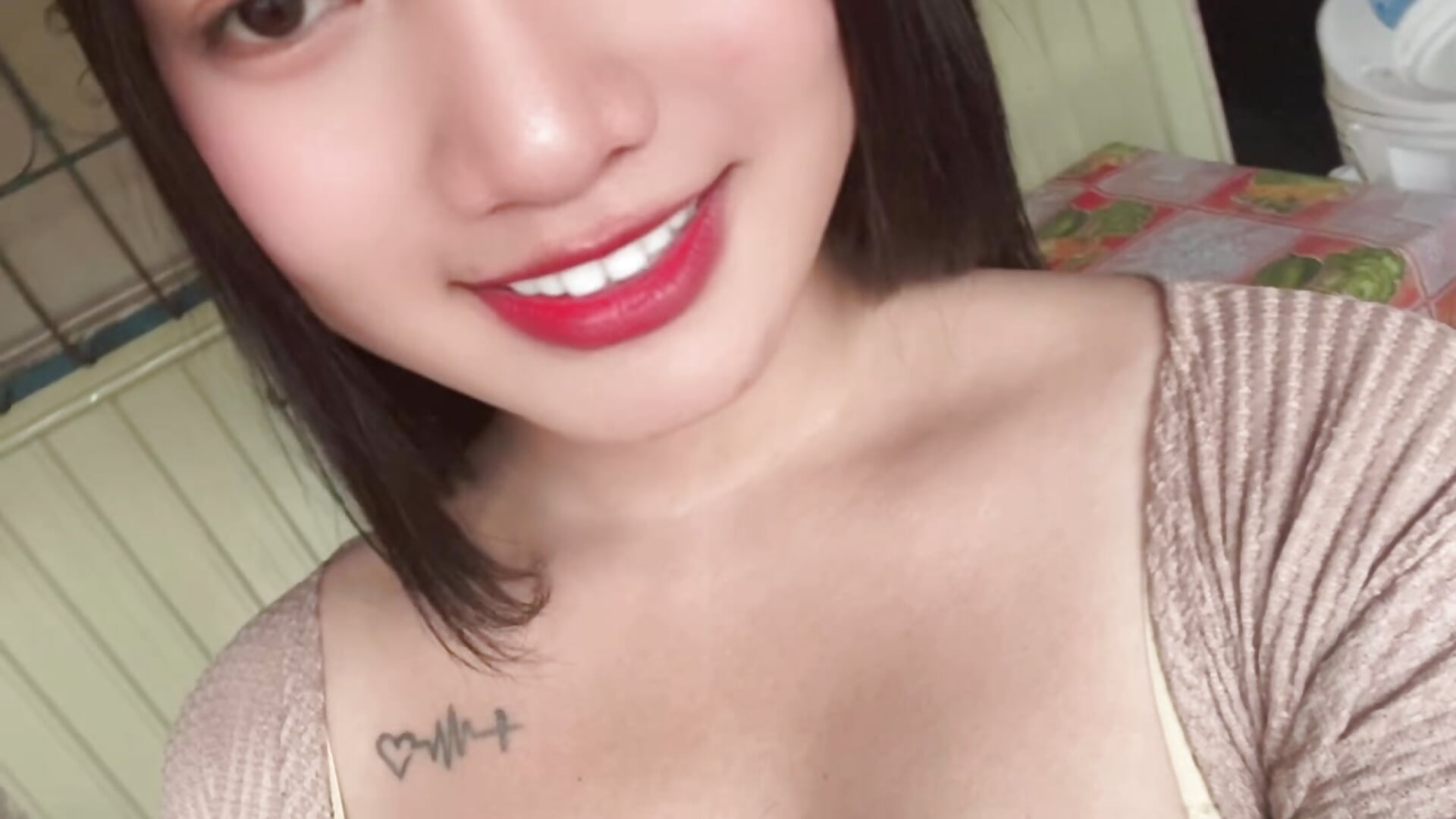 Pretty tits - video by wild_tamarra cam model