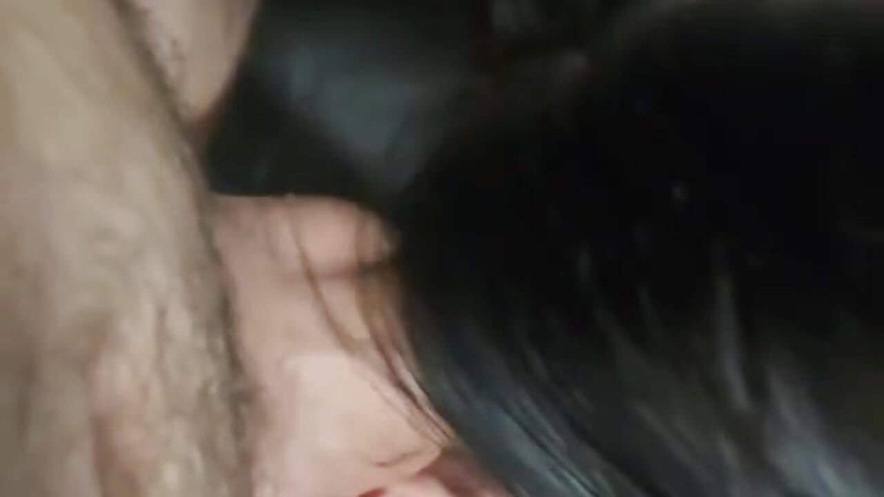 Mein Mann rammt mir seinen Schwanz in dem Mund - video by BlowjobQueen364 cam model