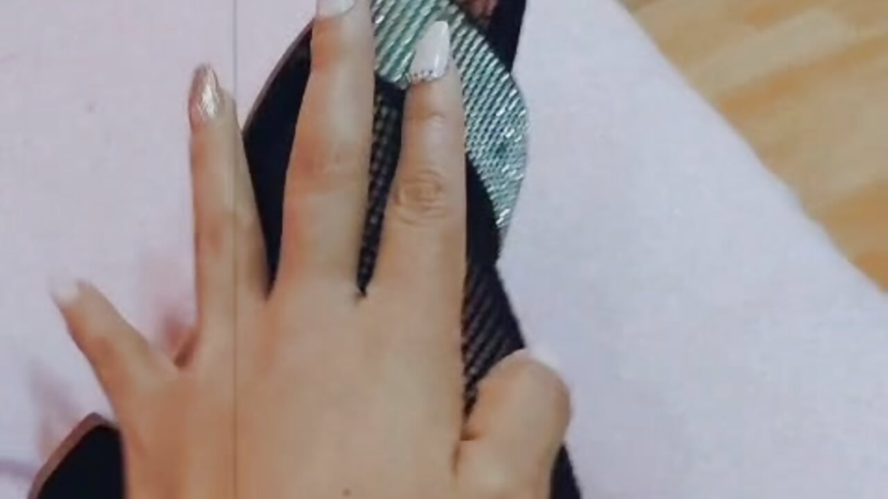 feet - video by VictoriaRouge_ cam model