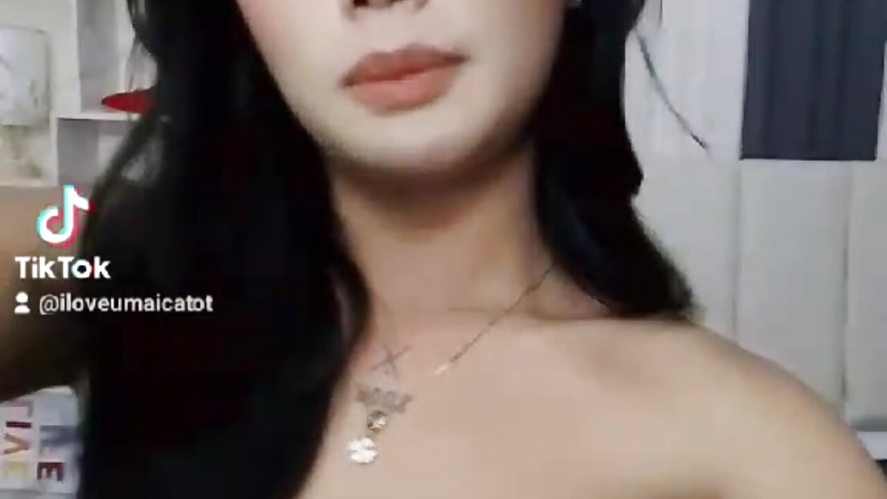 PRETTY SHOW - video van TsCummerJamaica cam-model