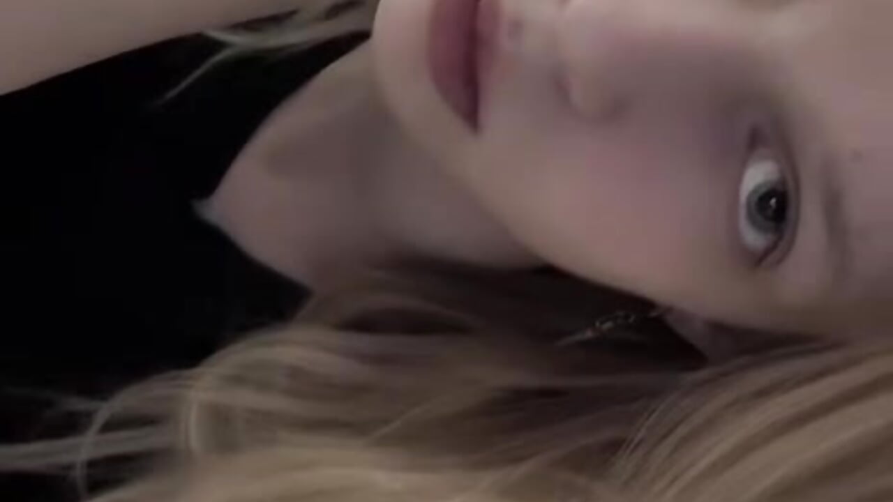 -4946546149161803900 - video by mollylerty cam model