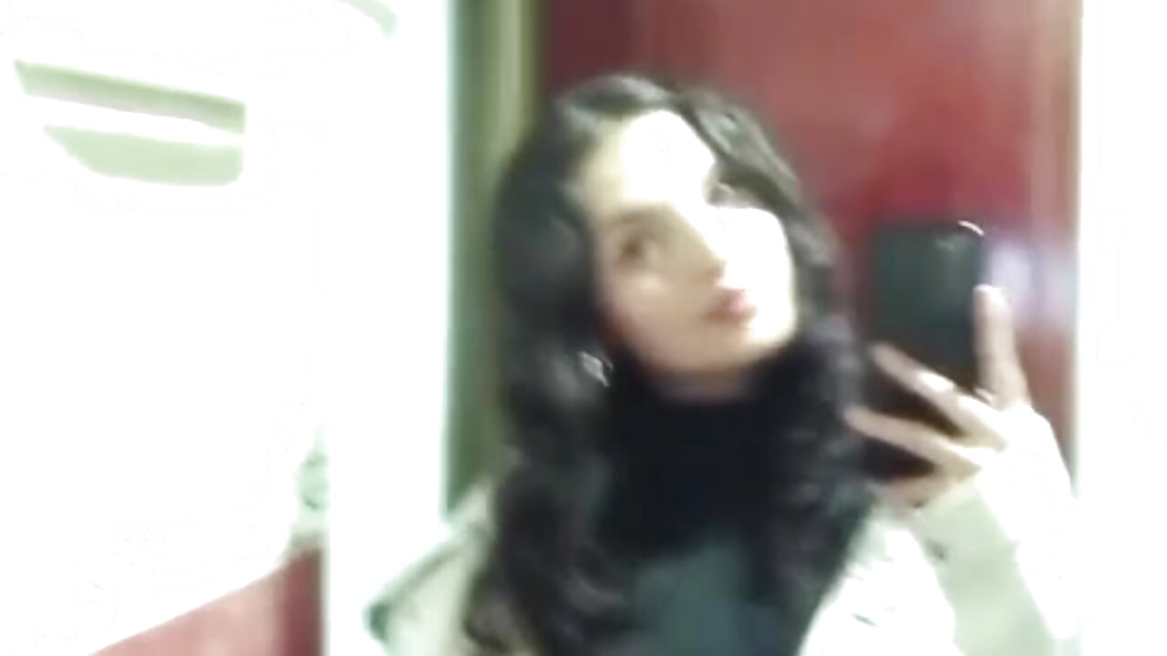 ❤ - video by Auroraa_Pink cam model