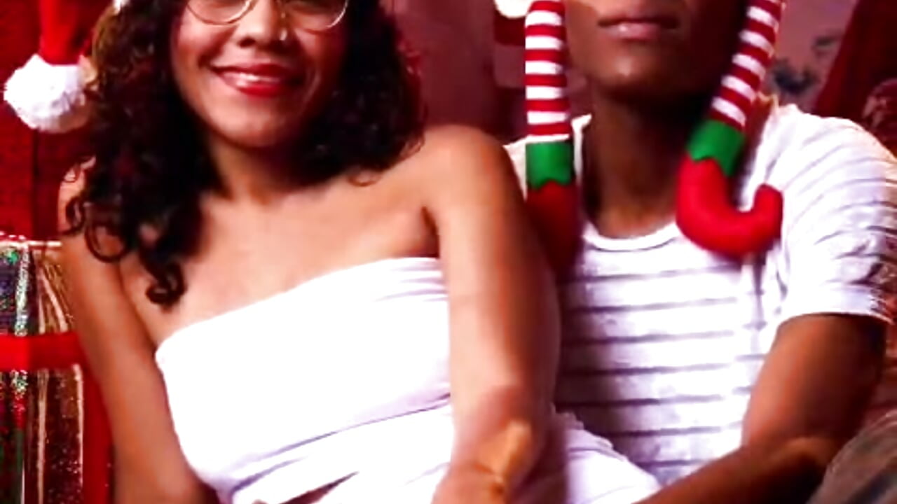 Viviendo el espiritu de la navidad - video di Ebonys-naughty modella di cam