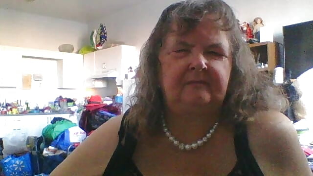 Newbie - video by TiguhguhrsRose cam model