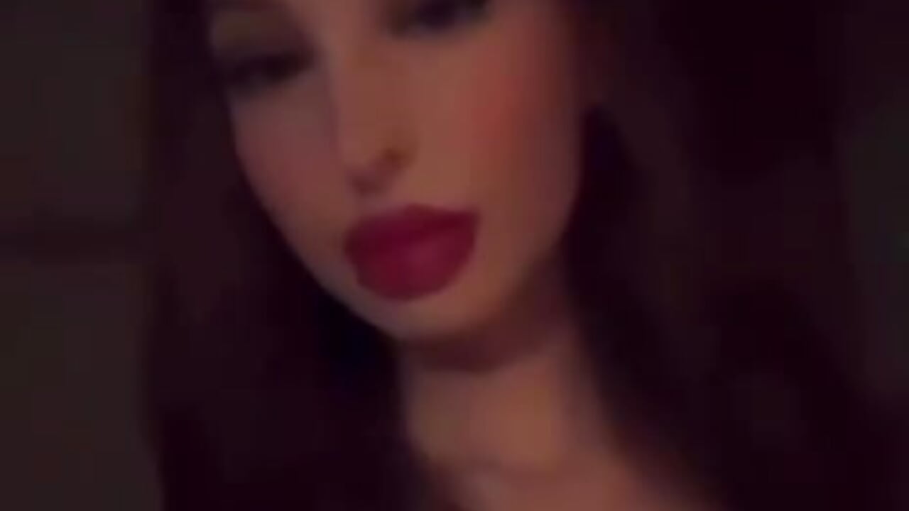 Hi Sweetie, my name is Julia 🥰😘 - video by DeineJulia cam model