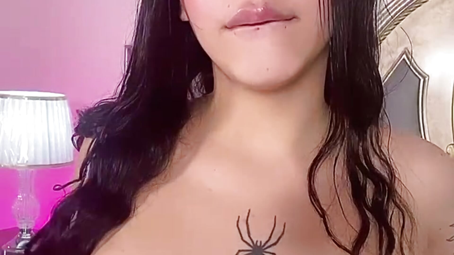 Look at me - video by amber_riix cam model