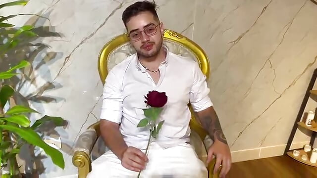 profile-intro-video-1765165377 - video by Ethan_Greys cam model